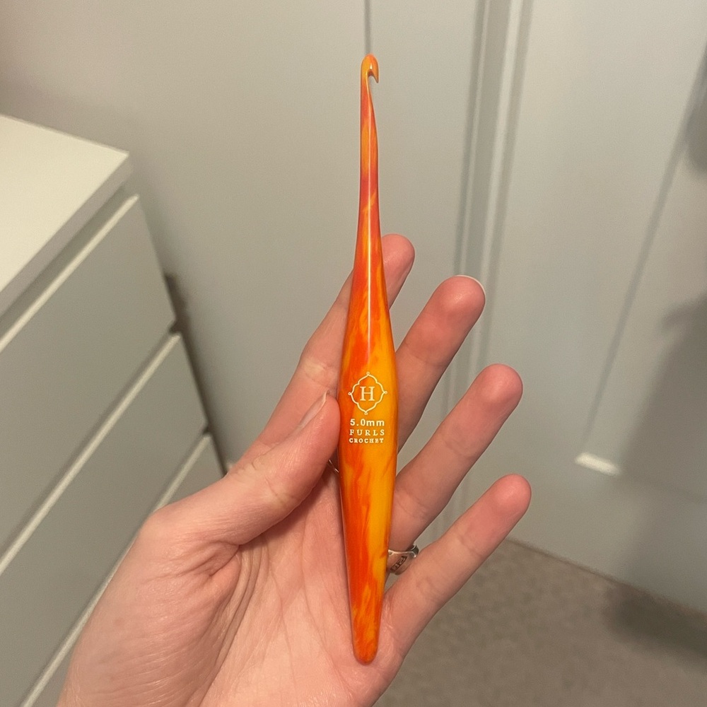 Furls Streamline Swirl Crochet Hook